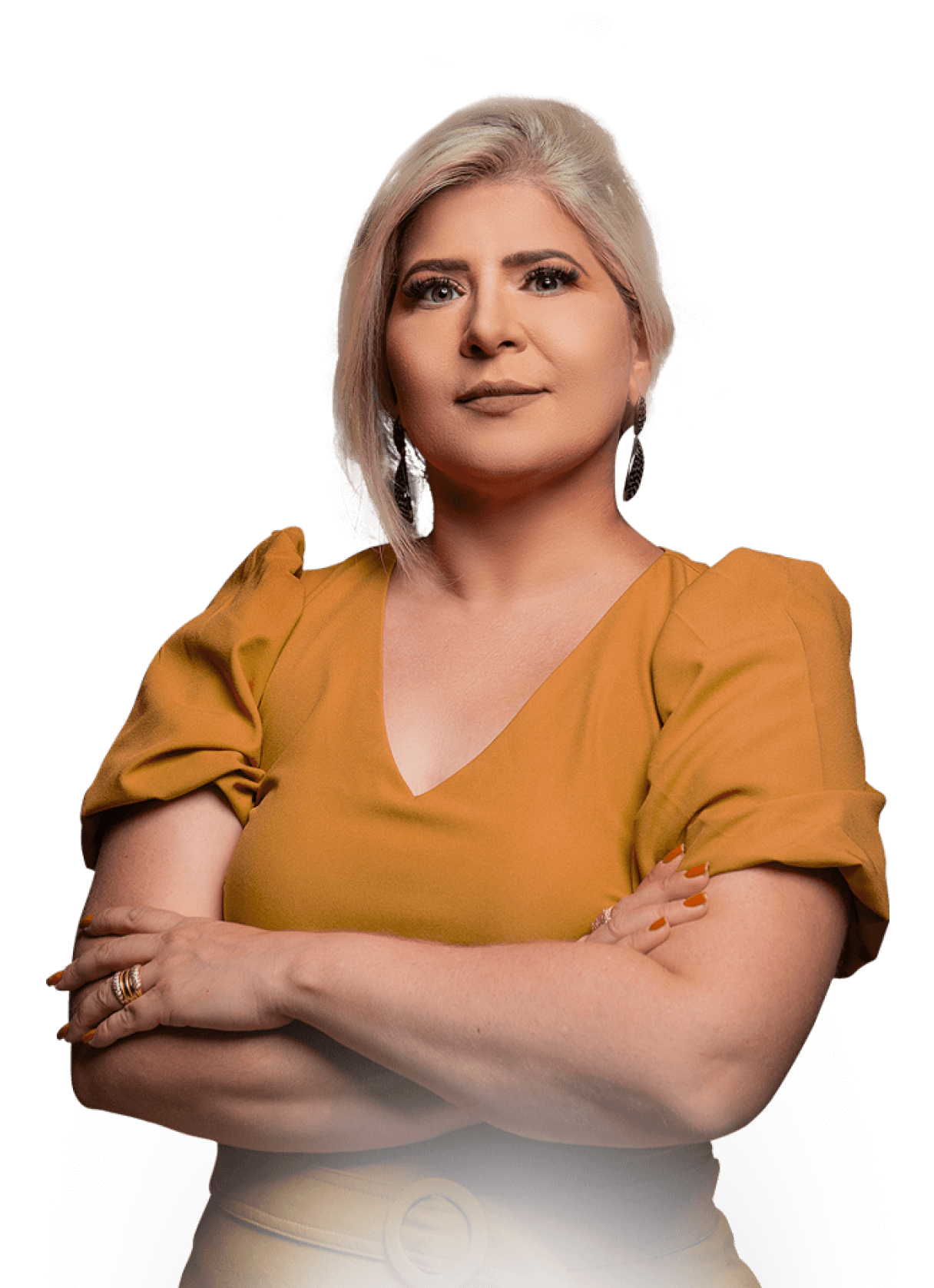 Imagem da mentora Eliane Delmondes com blusa laranja